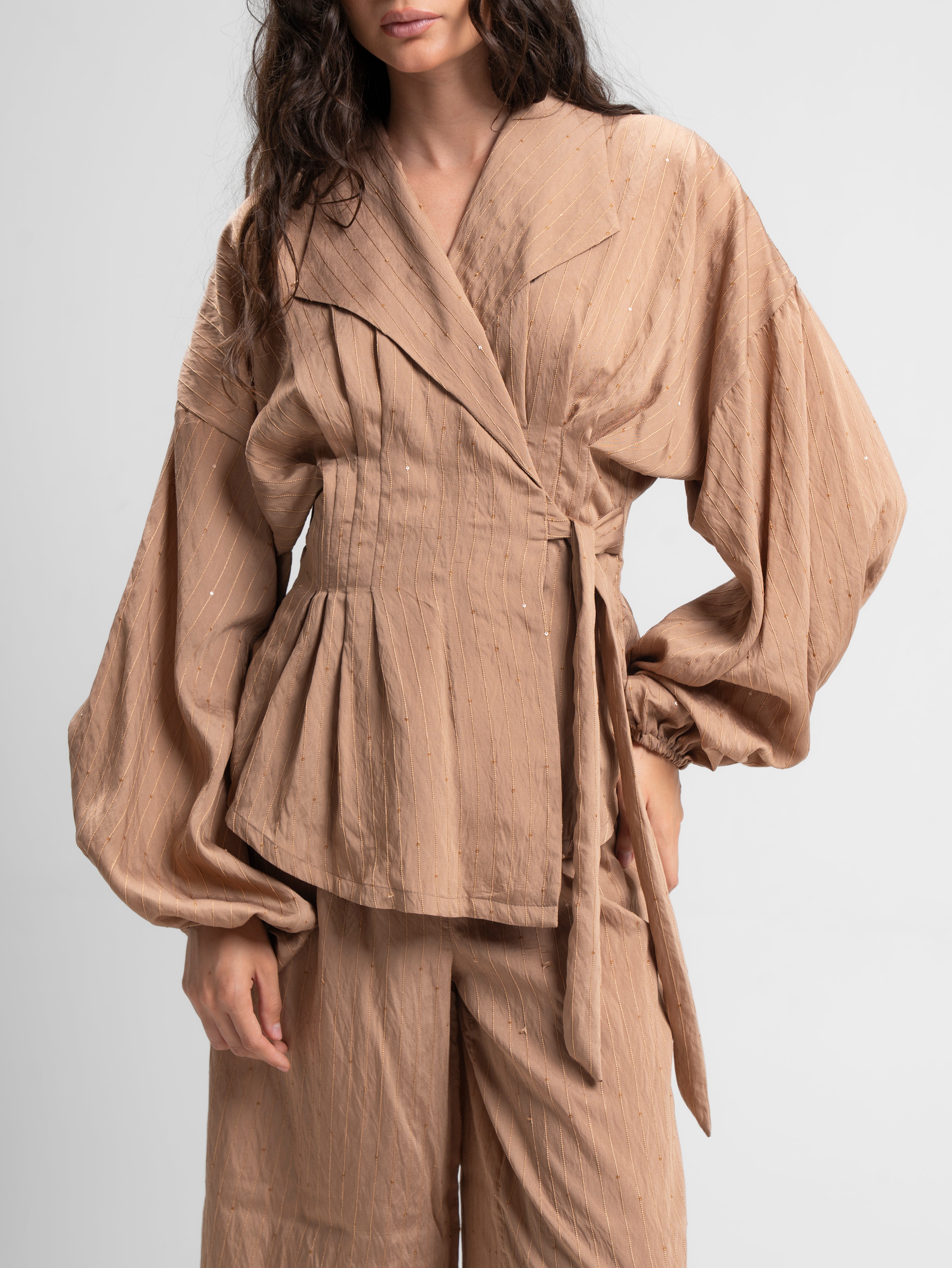The Cinch set in beige