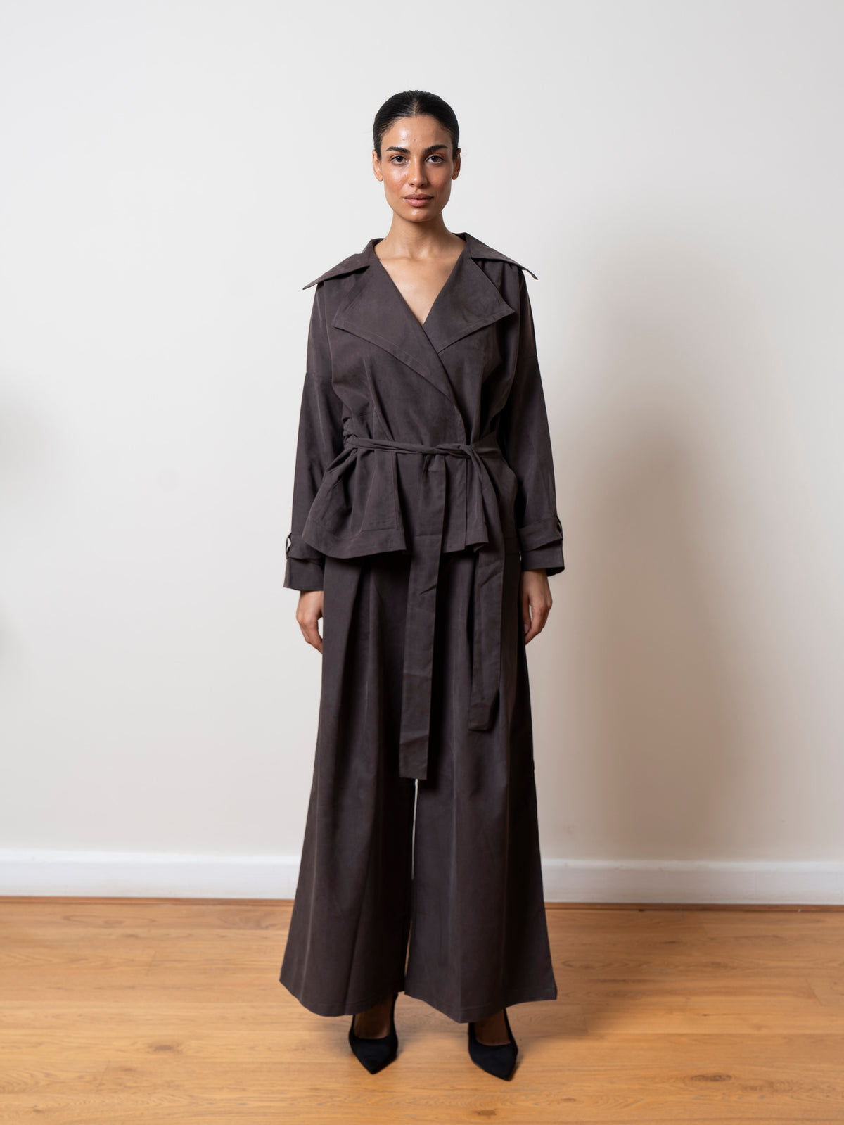 Aura set in Brown