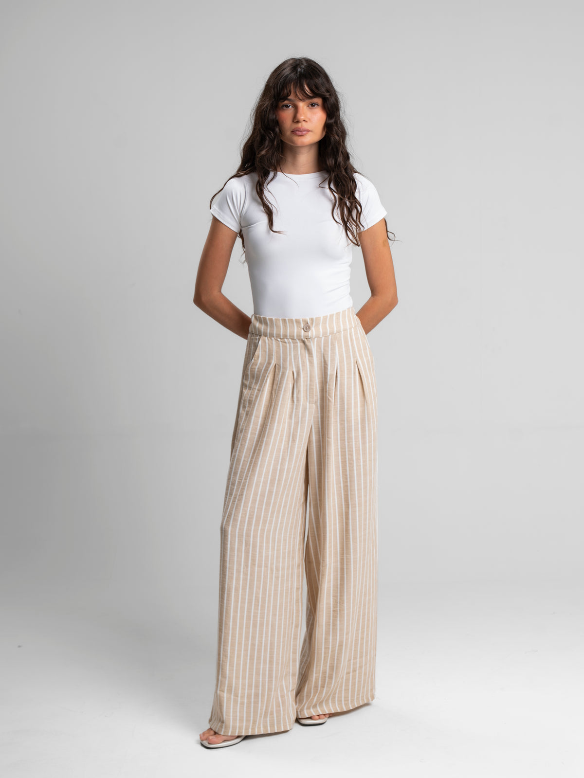 The sand pants in Beige