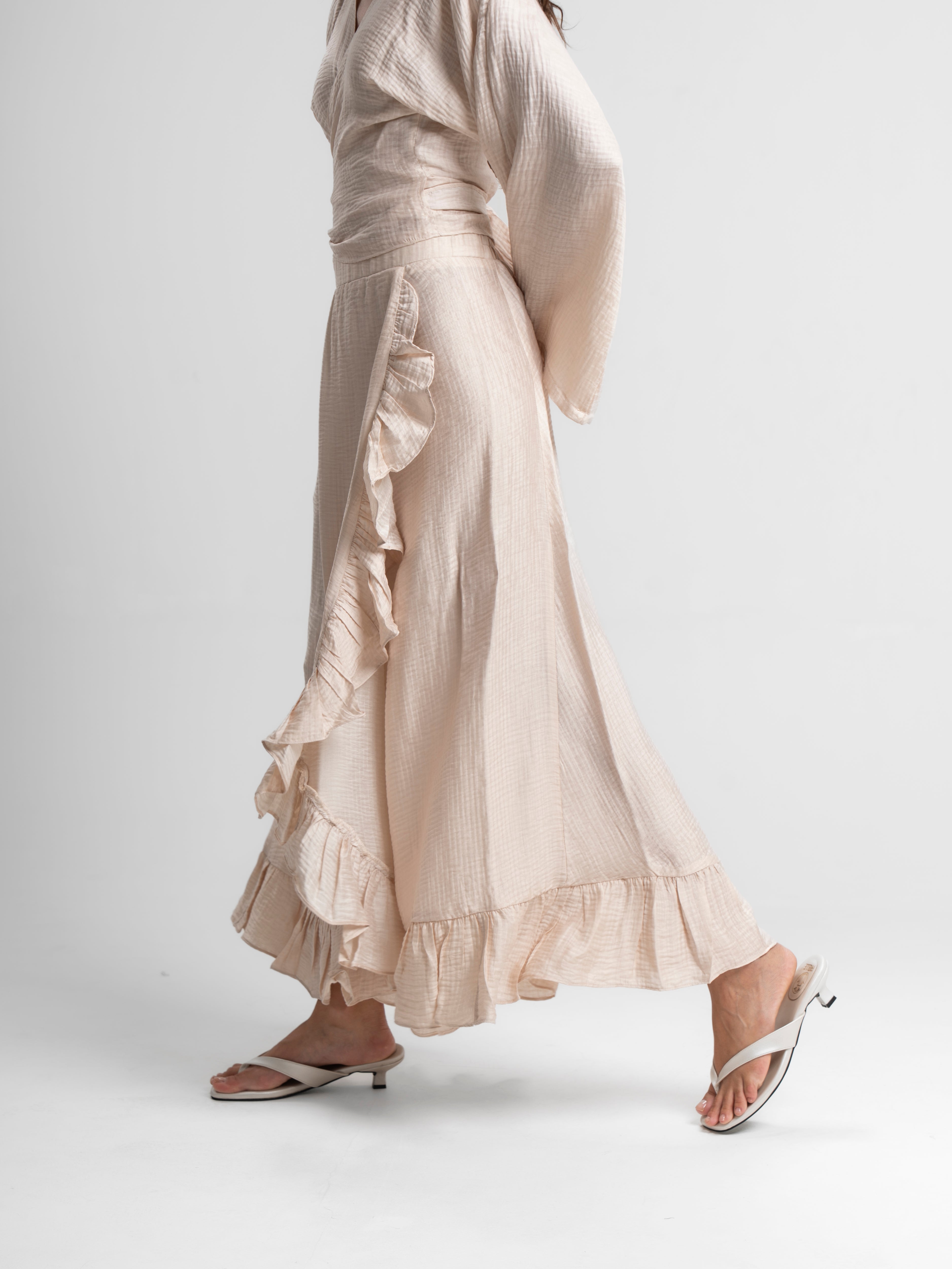 Golden hour set in Beige