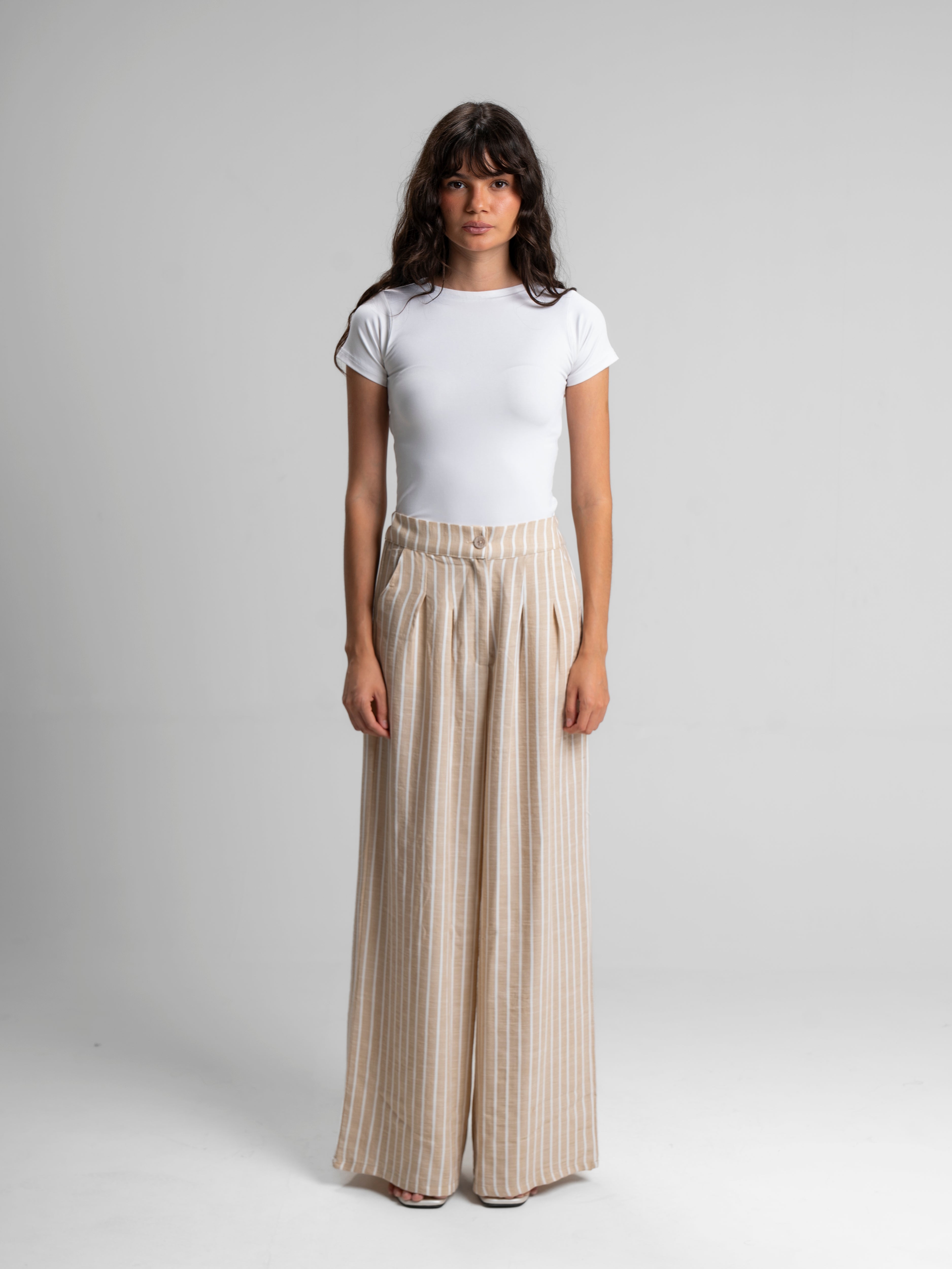 The sand pants in Beige