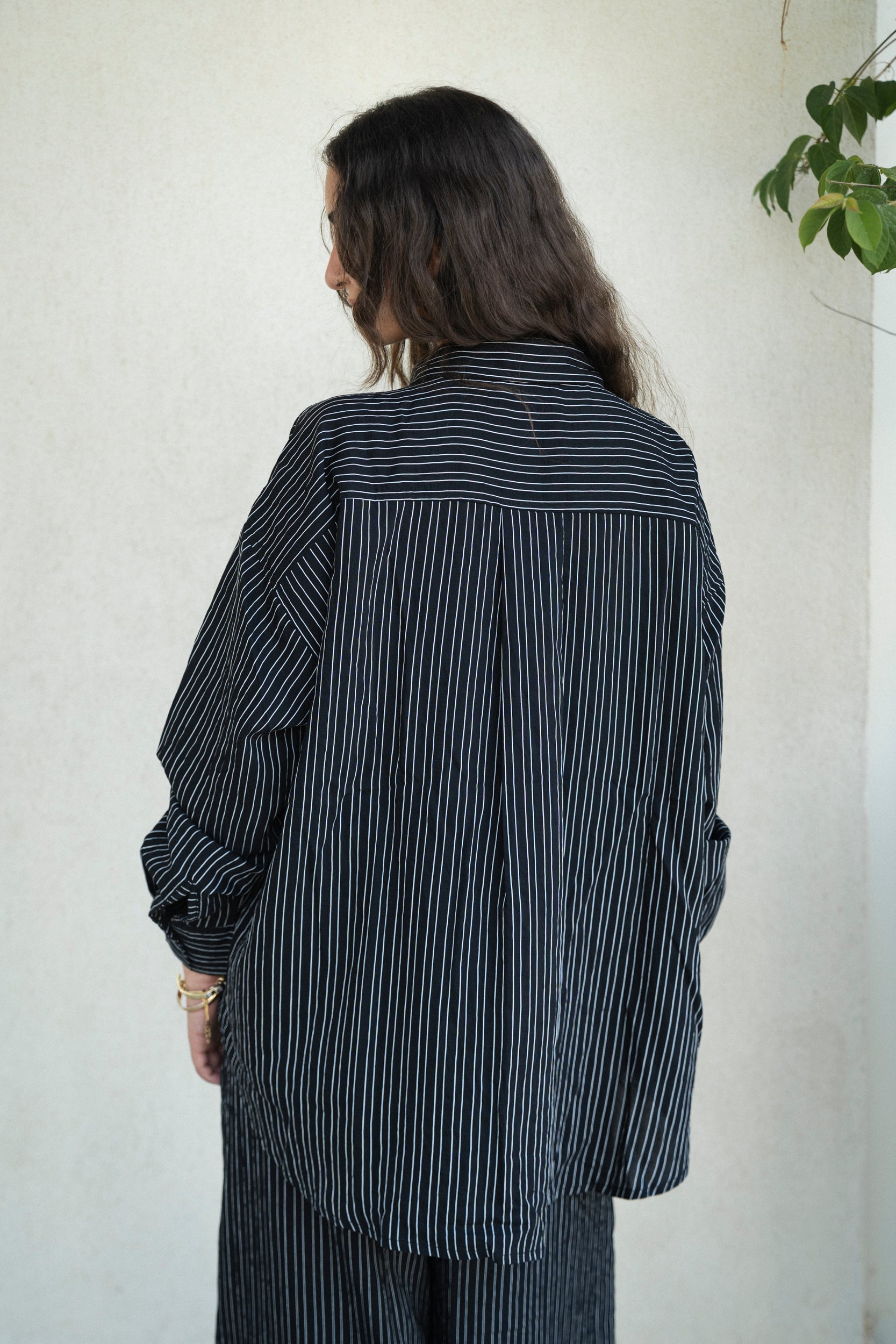 Moon-line shirt in Black
