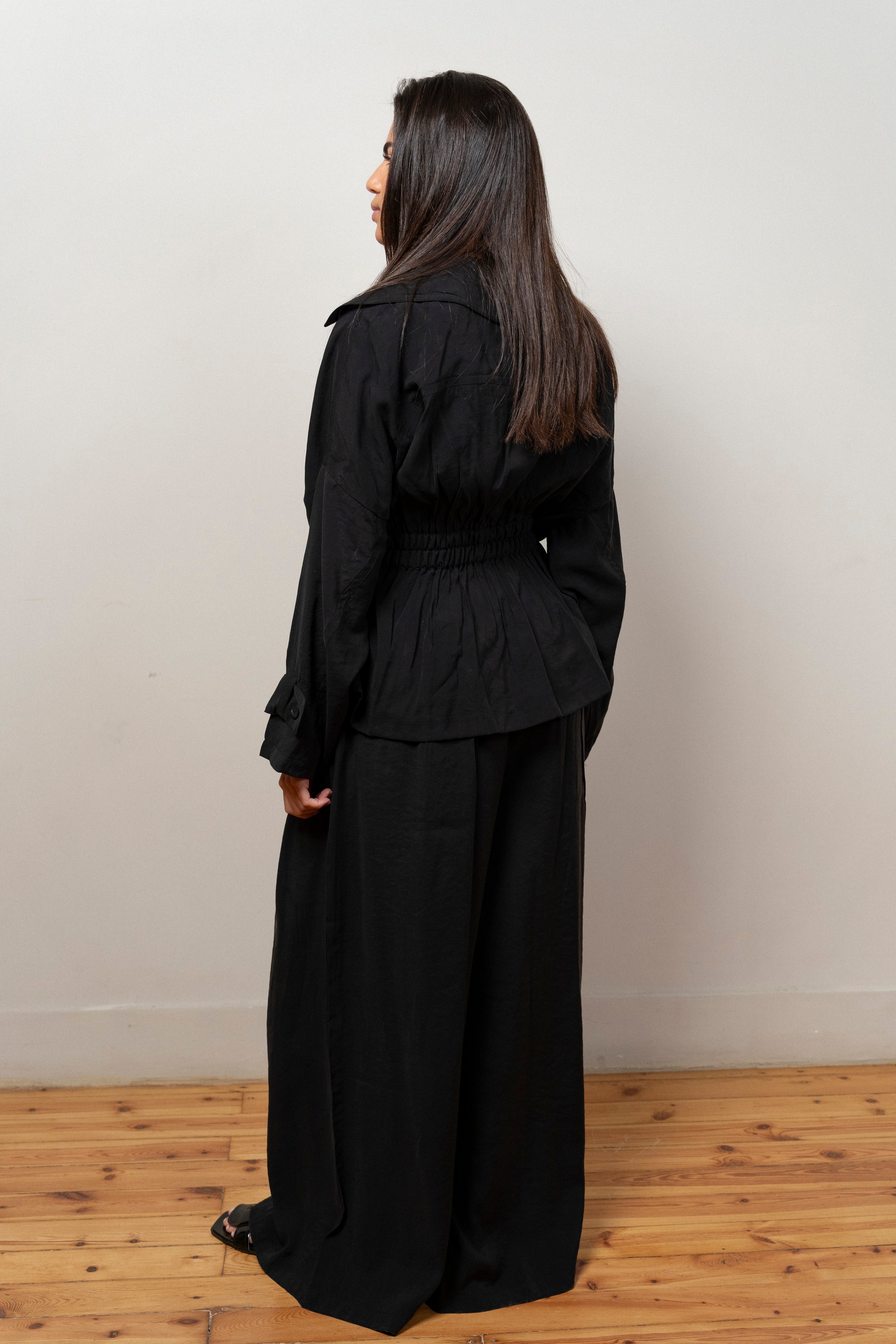 Aura Set in Black