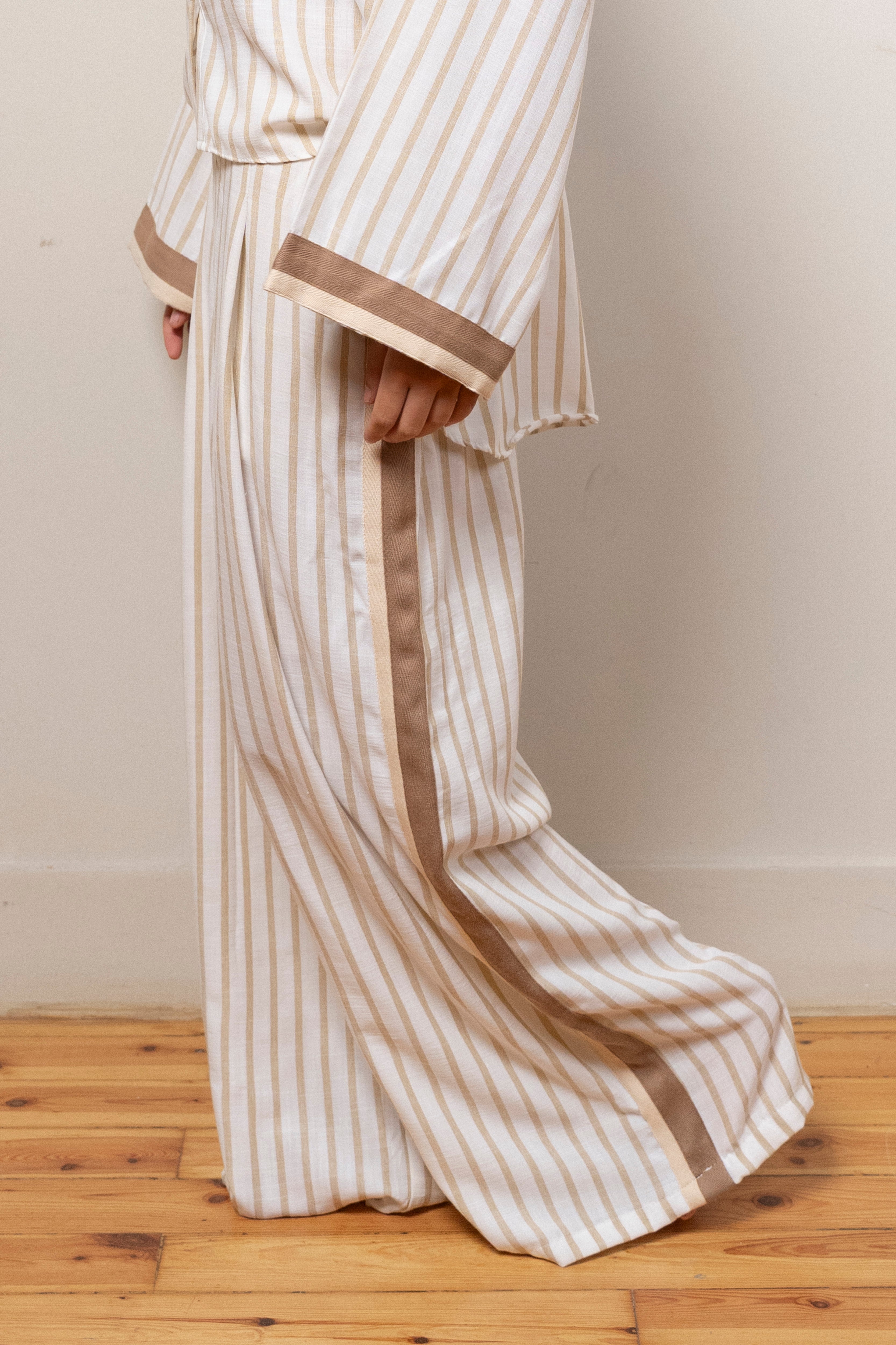 Sandline Striped Set in Beige