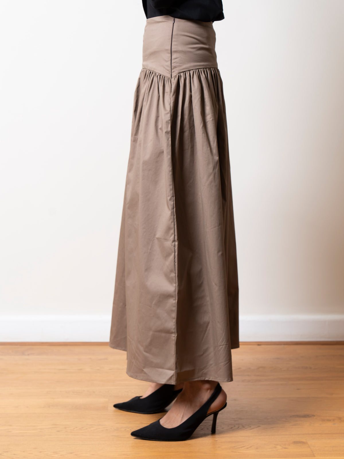 The Silhouette Skirt in Beige