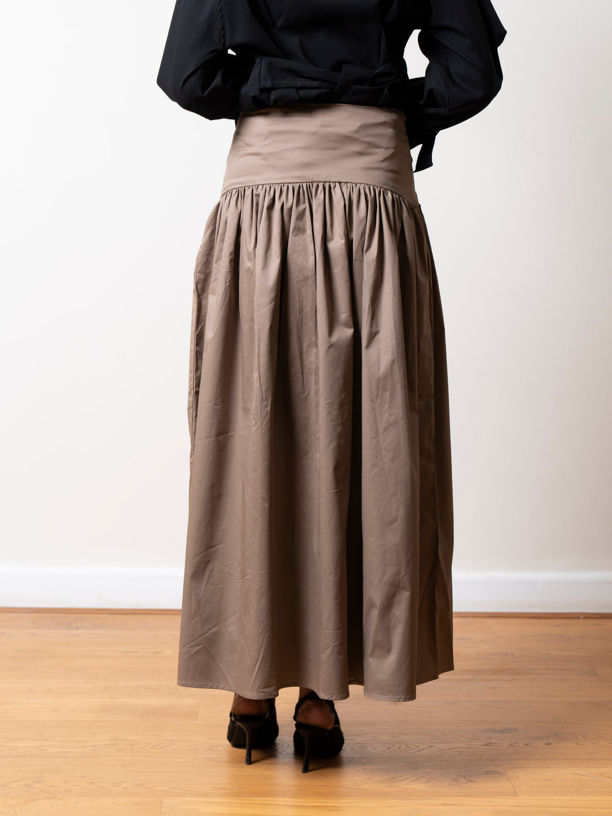 The Silhouette Skirt in Beige